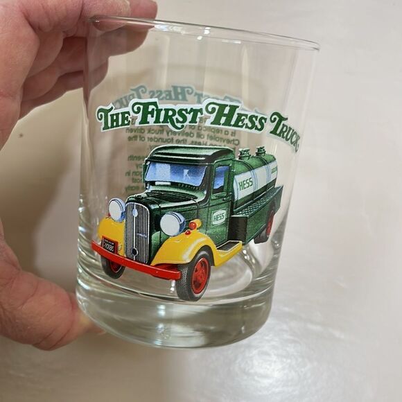 HESS 1996 CLASSIC TRUCK SERIES GLASSES SET OF 4 - Picture 2 of 11